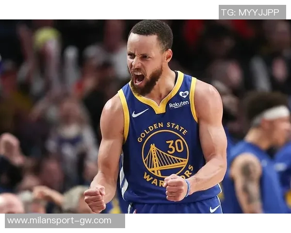 库里赛前训练穿TMac3s向麦迪致敬展现传奇球员的风范 库里赛前训练穿TMac3s向麦迪致敬展现传奇球员的风范