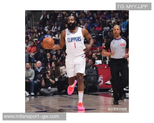 快船创造历史单赛季经历极端反转19战由败转胜成NBA首队 快船创造历史单赛季经历极端反转19战由败转胜成NBA首队