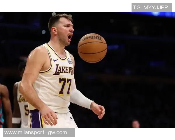 SGA连续110场20表现惊艳现存90场优势令人瞩目卡杜库詹难以匹敌 SGA连续110场20表现惊艳现存90场优势令人瞩目卡杜库詹难以匹敌