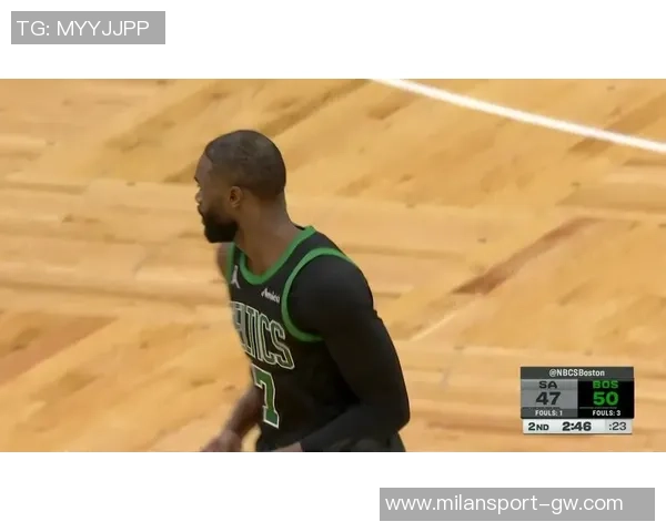 杰伦布朗荣获ESSENCE风云男士称号展现球场内外的卓越贡献 杰伦布朗荣获ESSENCE风云男士称号展现球场内外的卓越贡献